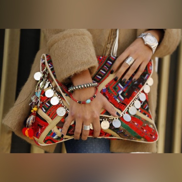 Colorful Embroidered Clutch - Picture 6 of 8